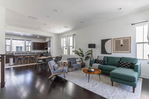 Newark Apartment | Newark 4br w 2-car garage nr cinema sports SFO-1609