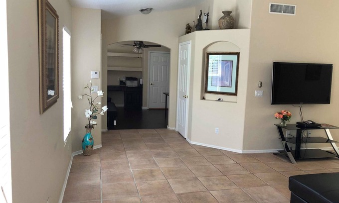 Paradise Valley Village House | Newer 3 Bedrooms Private Home in N. Phoenix w/POOL