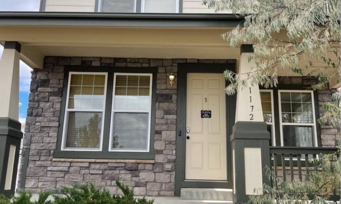 Aurora House | Newer Single family home, close to DIA, Denver VA and Anschutz