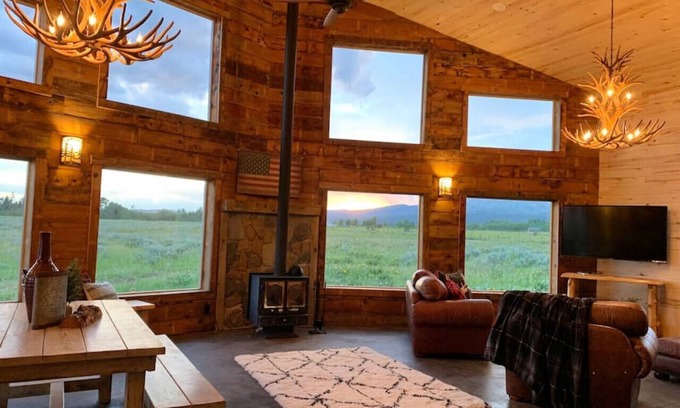 Island Park Cabin | Newly Built! Grill, Fire Pit, Spacious Parking