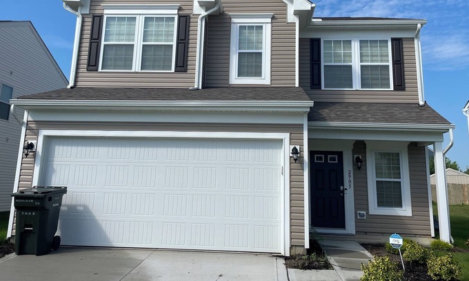 West Columbus House | Newly built house in a nice neighborhood