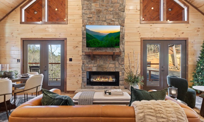 Pigeon Forge Cabin | Newly Built, Lux Pet-Friendly Cabin in a Great Location Near Pigeon Forge