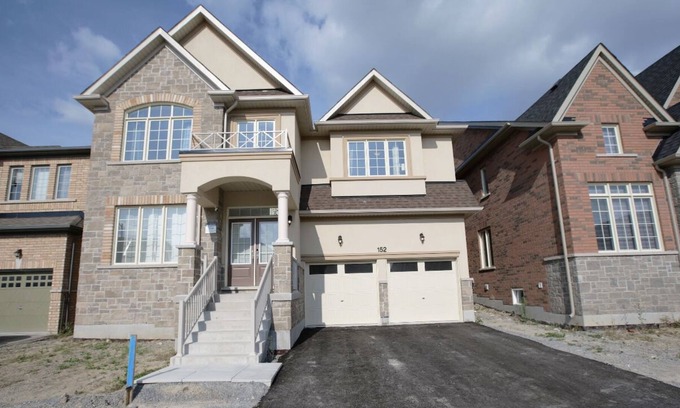 East Gwillimbury House | Newly-built Spacious Detached House for You in East Gwillimbury