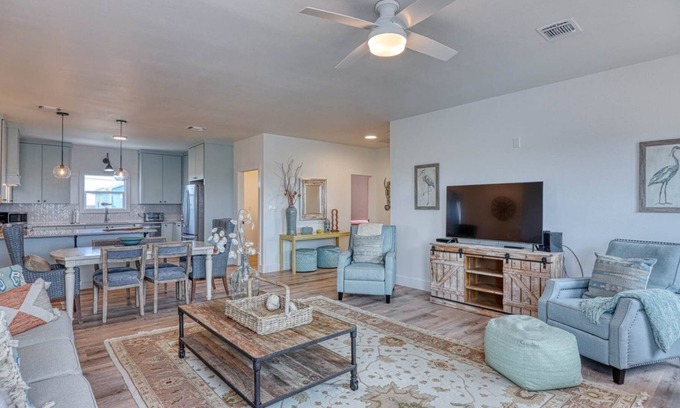 Rockport House | Newly Built Stilt Home in Holiday Beach