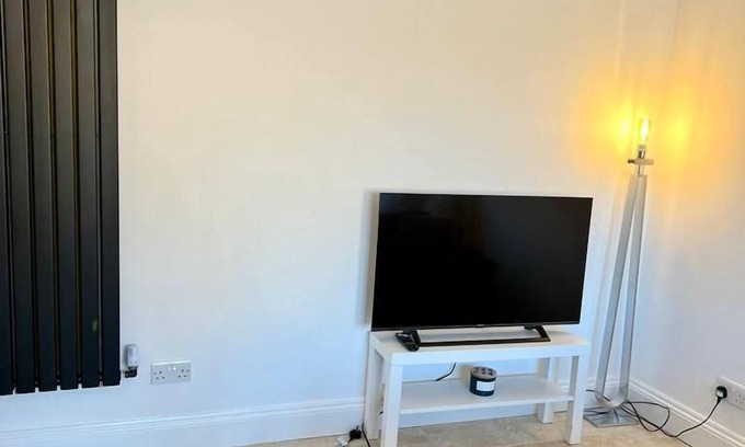 Laindon Apartment | Newly-Built Studio Near Laindon Station