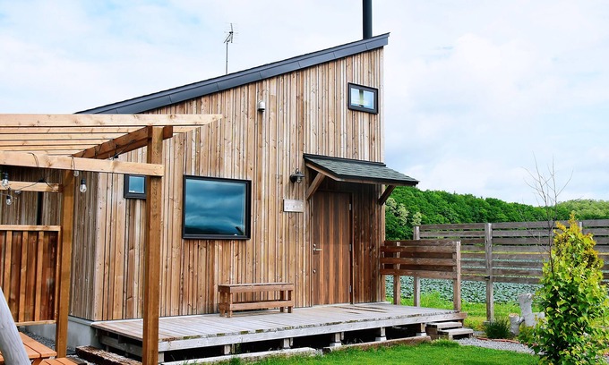Asahikawa Villa | Newly built villa for private use by only 1 couple per day - 10 minute drive to Asahiyama Zoo and easy access to Asahidake, Biei, and Furano.