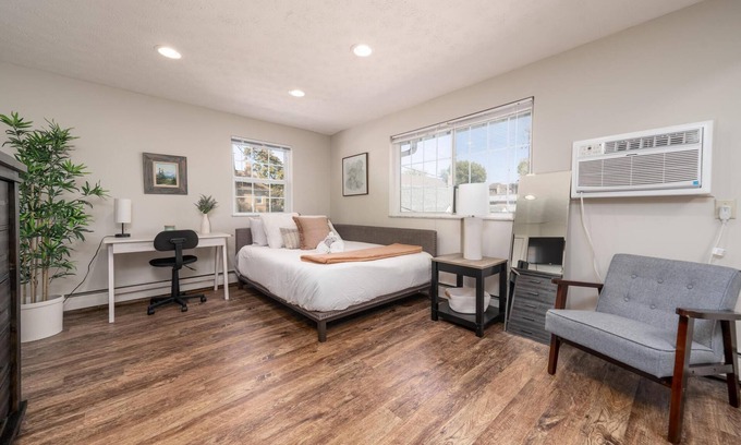 University District Apartment | Newly designed studio apartment