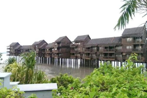 Kuala Teriang House | Newly Furbished Studio Seavilla for 4pax