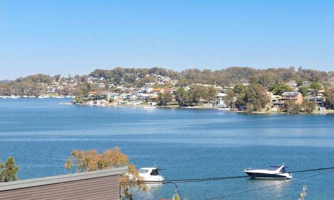 Fishing Point House | Newly furnished 4-bedroom house in fabulous Fishing Point with water views
