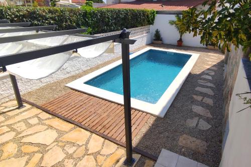 El Vendrell House | Newly furnished cozy house next to the beach