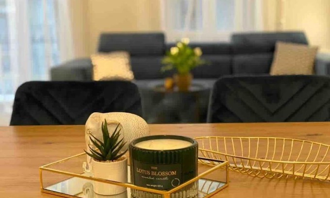 Erzsebetvaros Apartment | Newly NEW YORK Designed 3 Bedroom Apartment