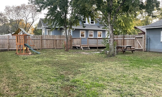 Abilene House | Newly remodeled and updated home in Abliene KS. Great for get togethers!