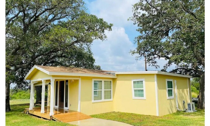 Red Rock Other | Newly Remodeled Country Home Shaded by Giant Oaks