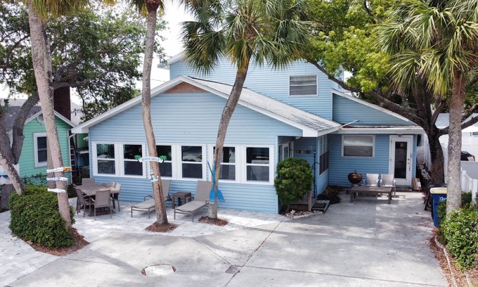 Clearwater Beach Apartment | Newly Remodeled Deluxe Studio-No storm damage