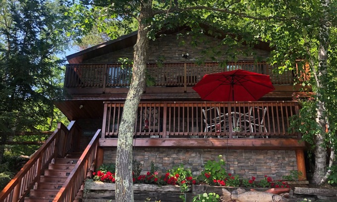 Iron River House | Newly remodeled lake home ! Steps away from the beautiful pike lake chain