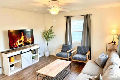 West Valley City Apartment | Newly Remodeled 2 bedroom 1 bath duplex