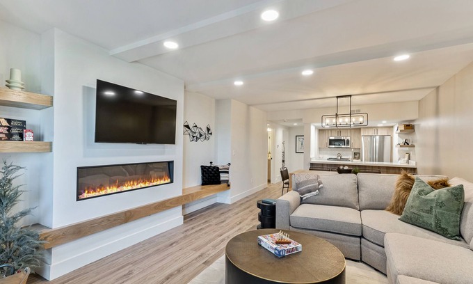 North Park City Condo | Newly Remodeled with new furnishings at the base of Park City Mountain Resort.