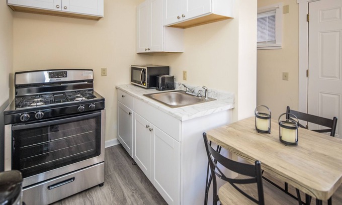 East Haven  Rutland County Apartment | Newly Renovated 1BR Near Killington