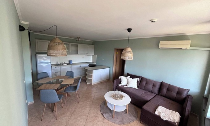 Sveti Vlas Apartment | Newly renovated 2-bedroom, 2-bathroom ground-floor apartment in Sveti Vlas.