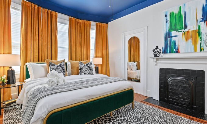 Eastside House | Newly renovated, 2 bed 1 bath townhome, Sleeps 5, Near Forsyth Park