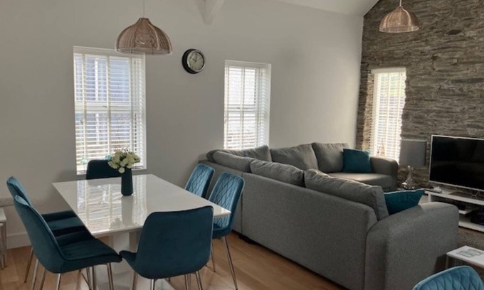 Chillington Apartment | Newly renovated 3 bed apartment in lovely village close to beaches