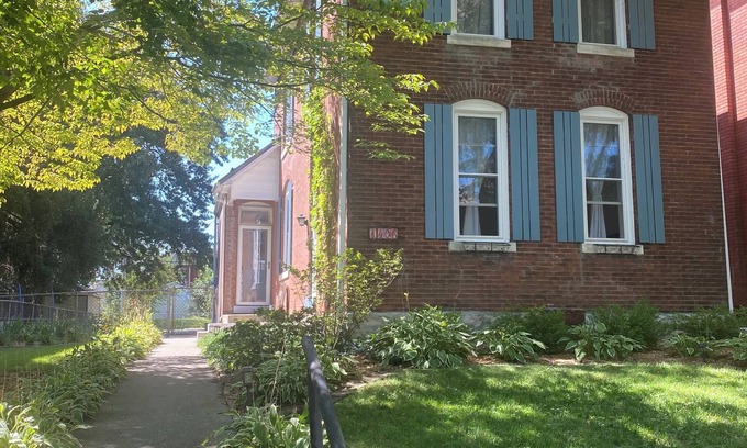 Quincy House | Newly renovated 4 bedroom house in the heart of Quincy