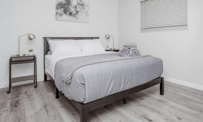 Columbus Apartment | Newly Renovated(7E) OSU/ExpoCenter ❤NearEVERYTHING