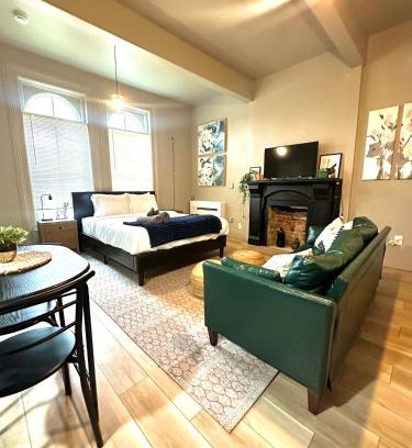 Detroit Apartment | Newly renovated apartment in the heart of Detroit!