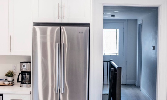 Barrie House | Newly renovated Barrie home w/hot tub