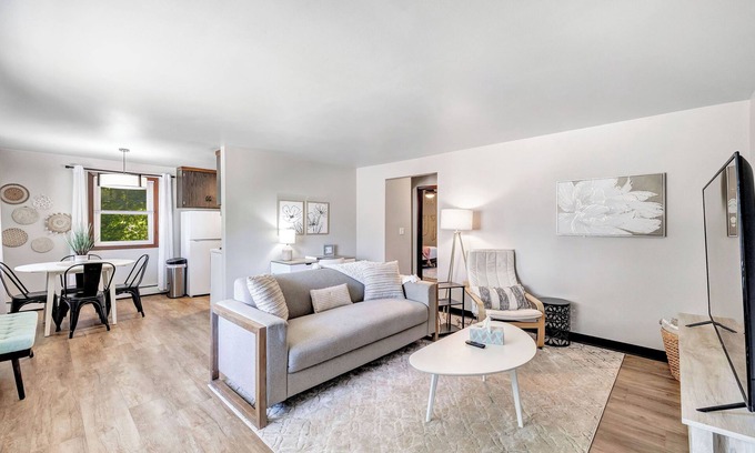 Green Bay Apartment | Newly Renovated, Boho-Chic Upper Suite