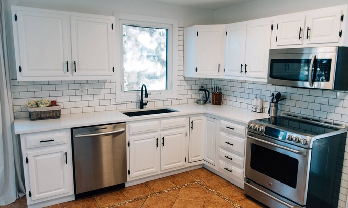 Red Deer House | Newly Renovated City Home | Central Location