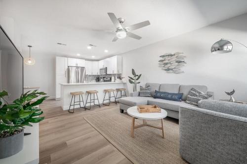 Apollo Beach House | Newly Renovated Condo in Apollo Beach