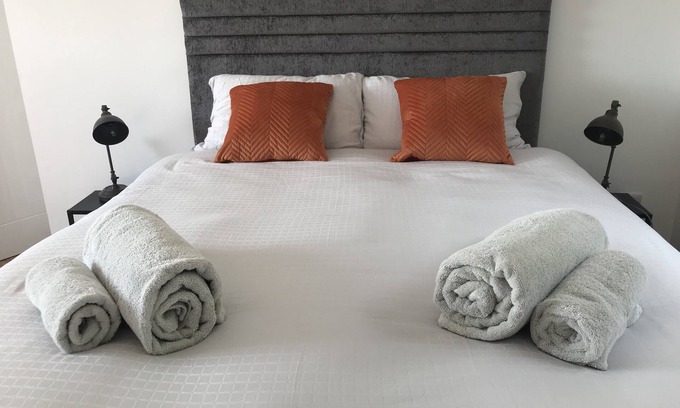 County Waterford Cottage | Newly renovated Cottage at Youghal Bridge