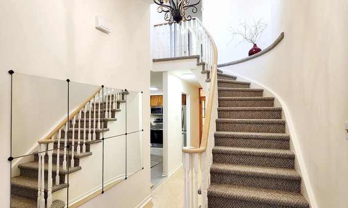Fisherville House | Newly Renovated Detached House in North York