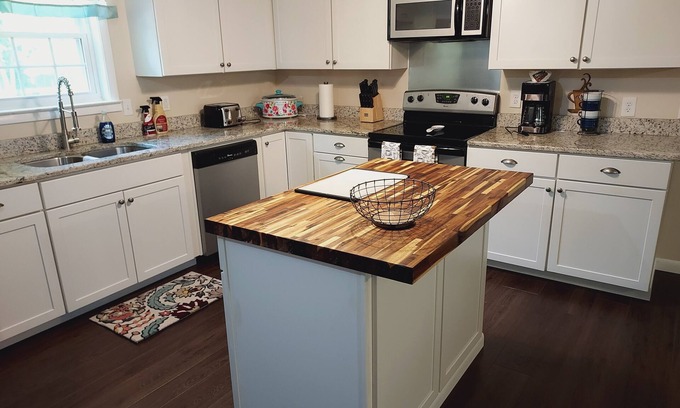 Mount Berry House | Newly renovated four bedroom