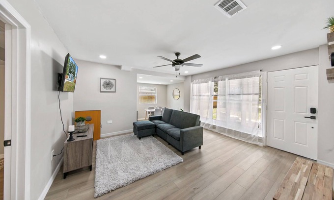 Bayou Oaks House | Newly Renovated Home Close to Everything!