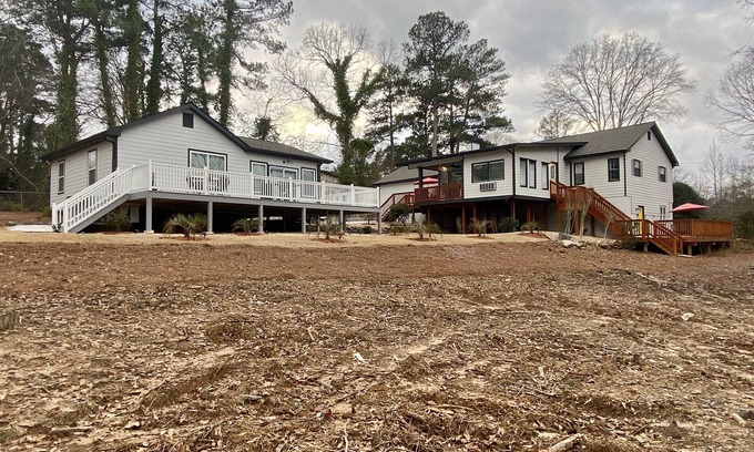 Lilburn House | Newly Renovated Home w/Guest House & Game Room — 5 min from Stone Mountain!