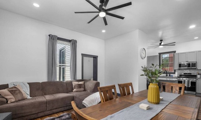 Franz Park House | Newly Renovated House in DogTown