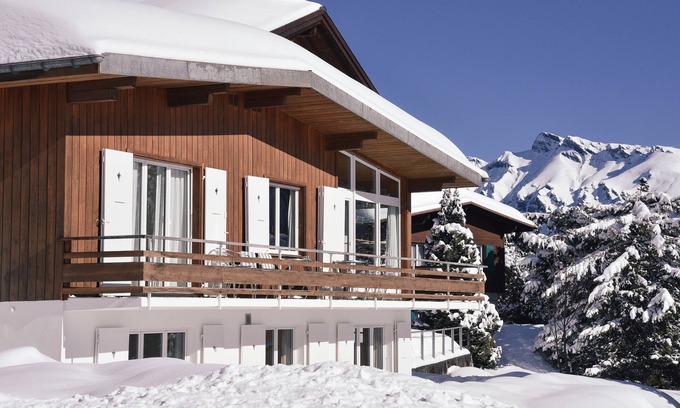 Murren Ski Chalet | Newly renovated luxury chalet with panoramic views in Mürren