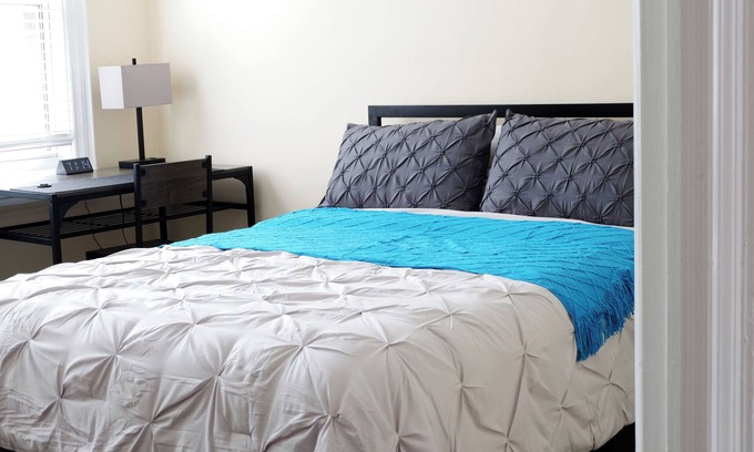 Queens Apartment | Newly Renovated - Minutes from the City