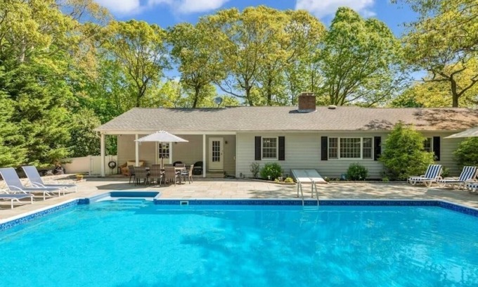 Laurel House | Newly Renovated Modern Home With Beach Access and Pool!