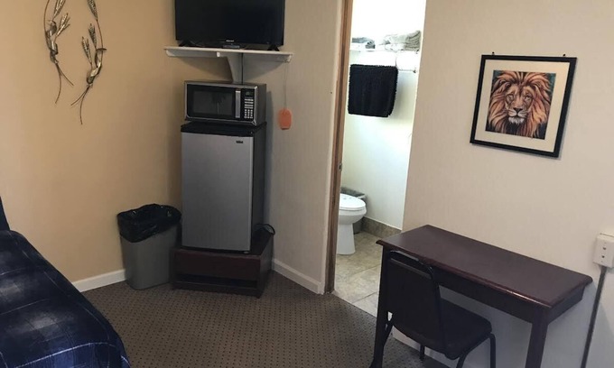 Fairmont Hotel | Newly Renovated Motel