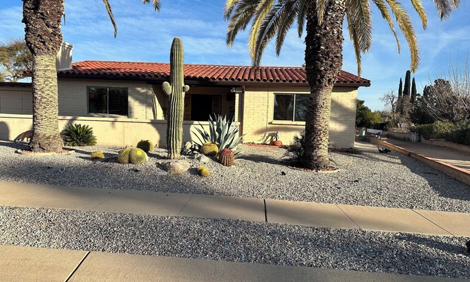 Green Valley Fairways House | Newly renovated, quiet 2-bedroom house with WiFi, AC in tranquil Green Valley.