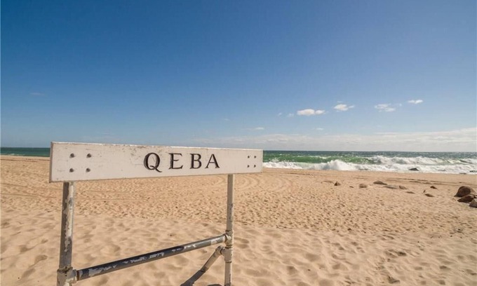 Quonochontaug House | Newly Renovated Quonnie Beach House - QEBA Beach Pass & Pond Access