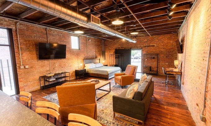 Downtown Ruston Apartment | Newly renovated studio apartment in downtown Ruston, La!