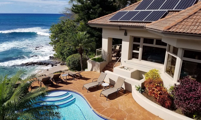 Napili House | Newly Renovated Stunning Beachfront 5 Bed, 6.5 Bath Estate with Pool, Spa & AC
