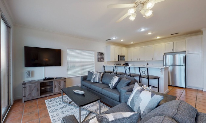 Dauphin Island Condo | Newly renovated waterfront condo with pool, WiFi, W/D, & central AC