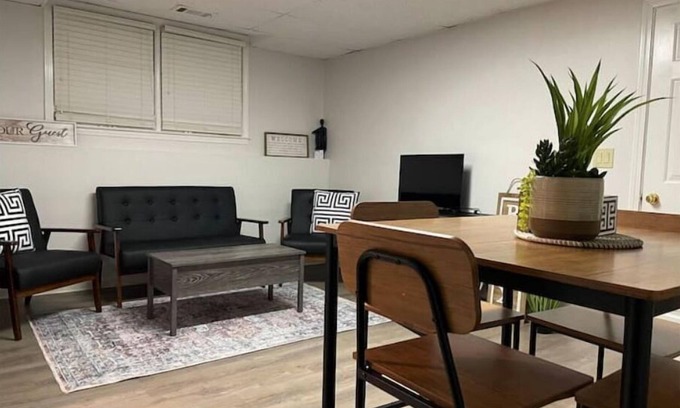Stone Mountain Apartment | Newly Renovated Cozy Stone Mountain Getaway