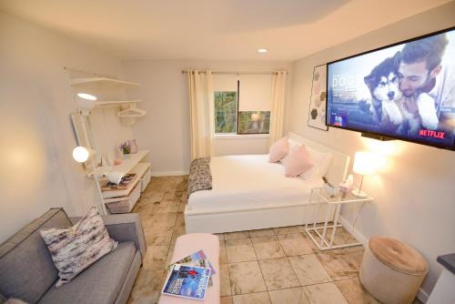 Whistler Creekside Apartment | Newly Renovated Whistler Studio