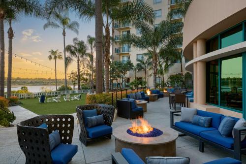 Santa Ana Heights Hotel | Newport Beach Marriott Bayview